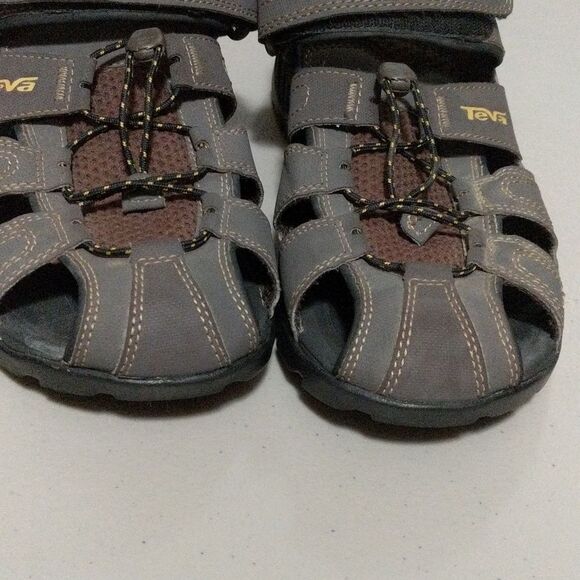 Teva Forebay Water enclosed toes shoe Sandal men\'s size 8US main image 10